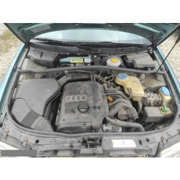 Audi A4  Sedan/Limuzyna 2001,  1.8 benzyna - Na sprzedaż za 2 500,00 zł - Toruń - zdjęcie 8