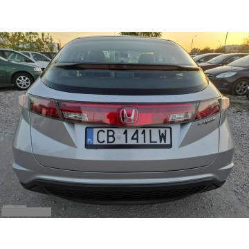 Honda Civic  Hatchback 2010,  1.8 benzyna - Na sprzedaż za 11 900 zł - Toruń - zdjęcie 4