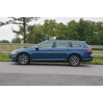 Volkswagen Passat  Kombi 2021,  2.0 diesel, automat - Na sprzedaż za 84 624 zł - Sędziszów Małopolski - zdjęcie 3
