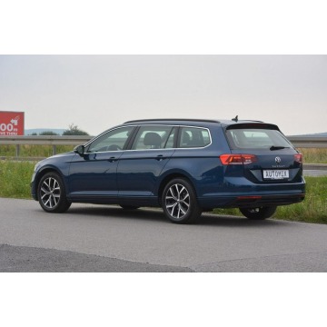 Volkswagen Passat  Kombi 2021,  2.0 diesel, automat - Na sprzedaż za 84 624 zł - Sędziszów Małopolski - zdjęcie 4