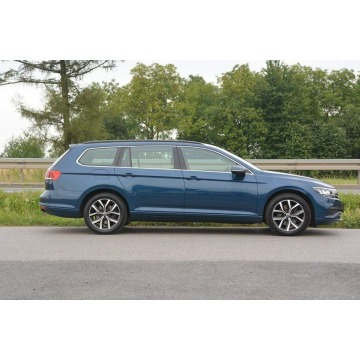Volkswagen Passat  Kombi 2021,  2.0 diesel, automat - Na sprzedaż za 84 624 zł - Sędziszów Małopolski - zdjęcie 8