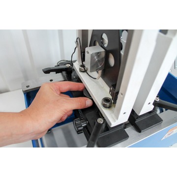 rotor balancer model BVI-03-10 - Wyposażenie warsztatu - Ożarów Mazowiecki - zdjęcie 3