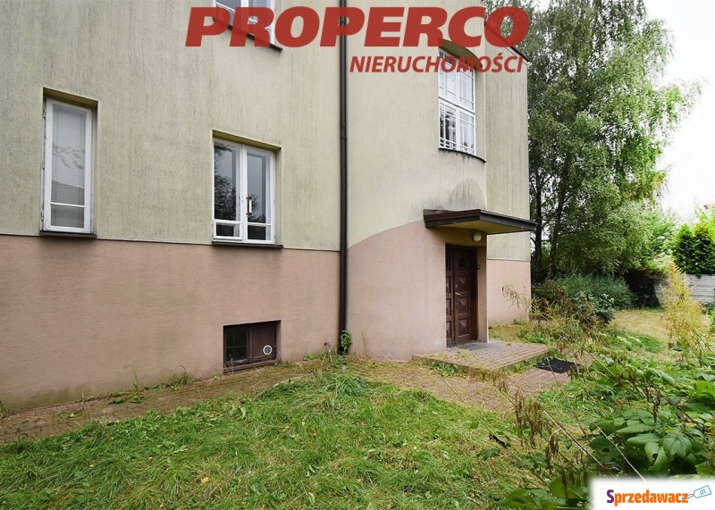 Wynajmę dom Kielce -  wolnostojący jednopiętrowy,  pow.  240 m2,  działka:   896 m2