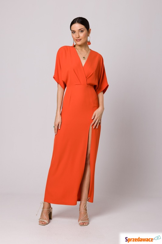 Maxi sukienka z długim rozcięciem - koralowa - Sukienki - Sopot
