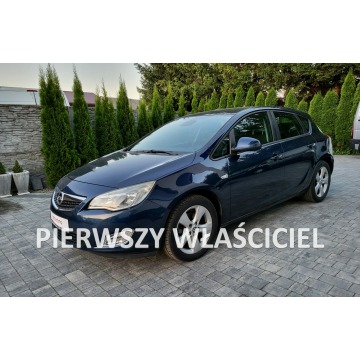 Opel Astra - ** BEZWYPADKOWY ** Serwis w ASO **