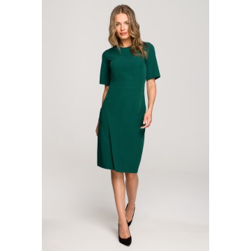 Ołówkowa sukienka z ozdobną zakładką na spódnicy - zielona