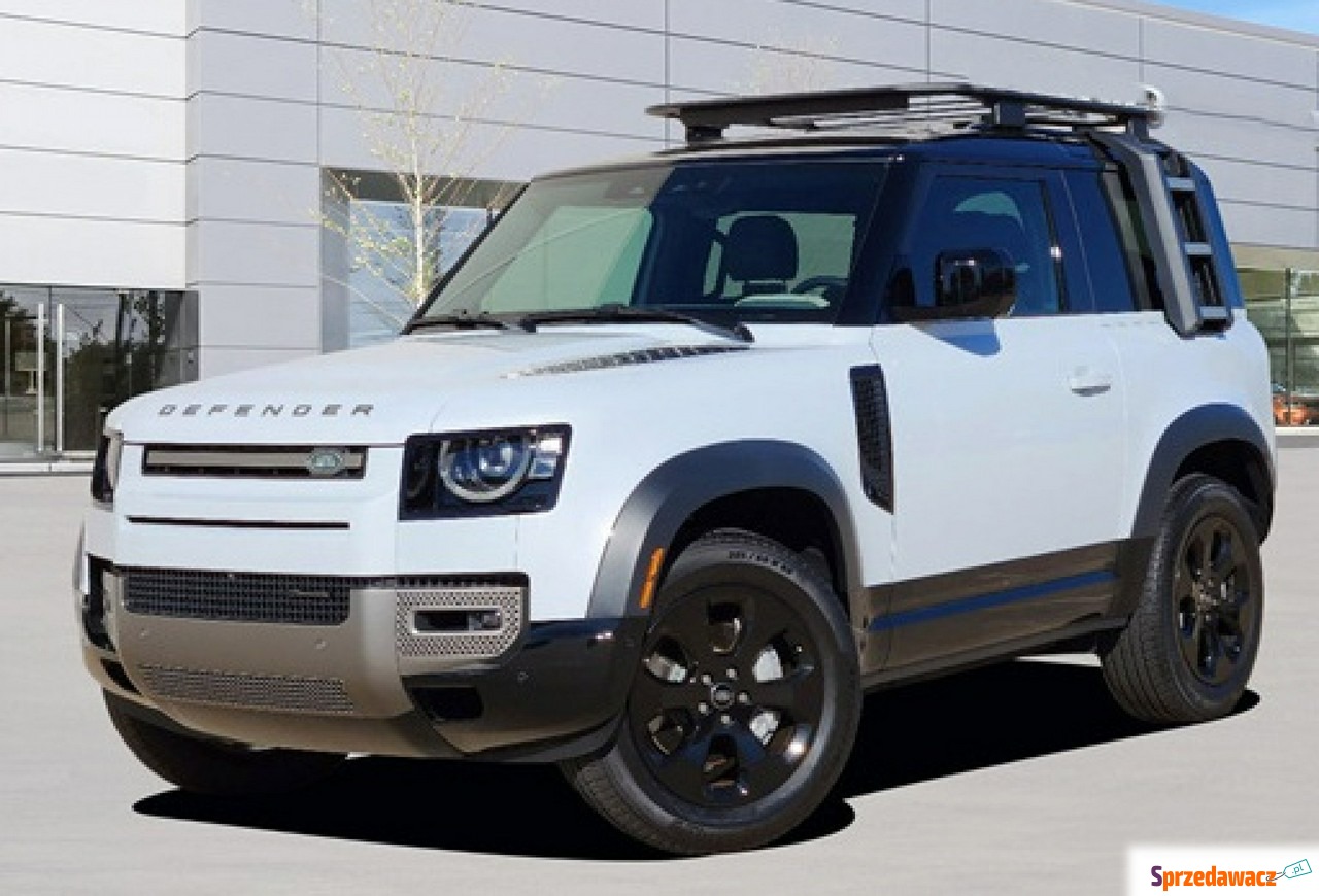 Land Rover Defender 2023
