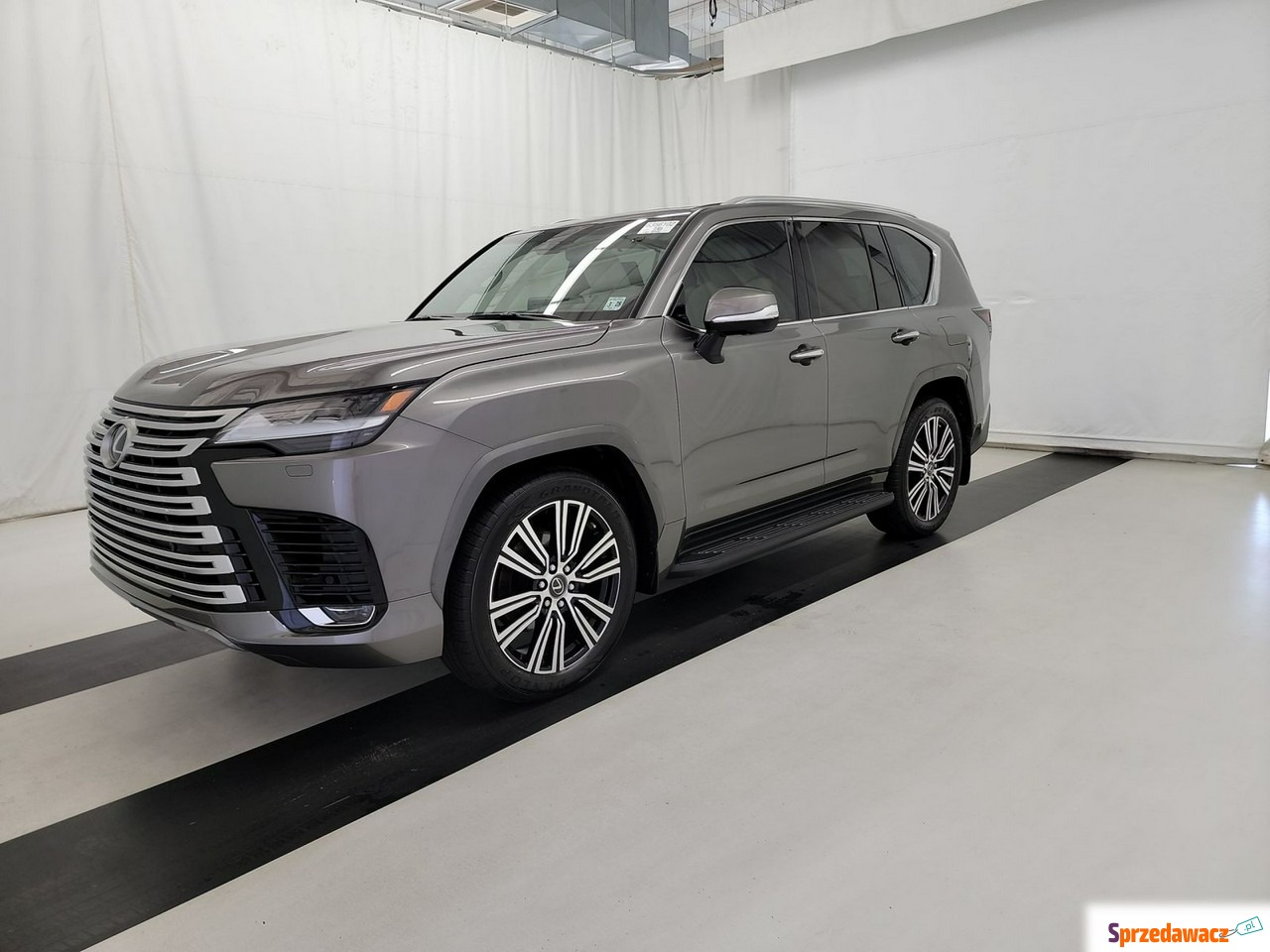 Lexus LX 2023