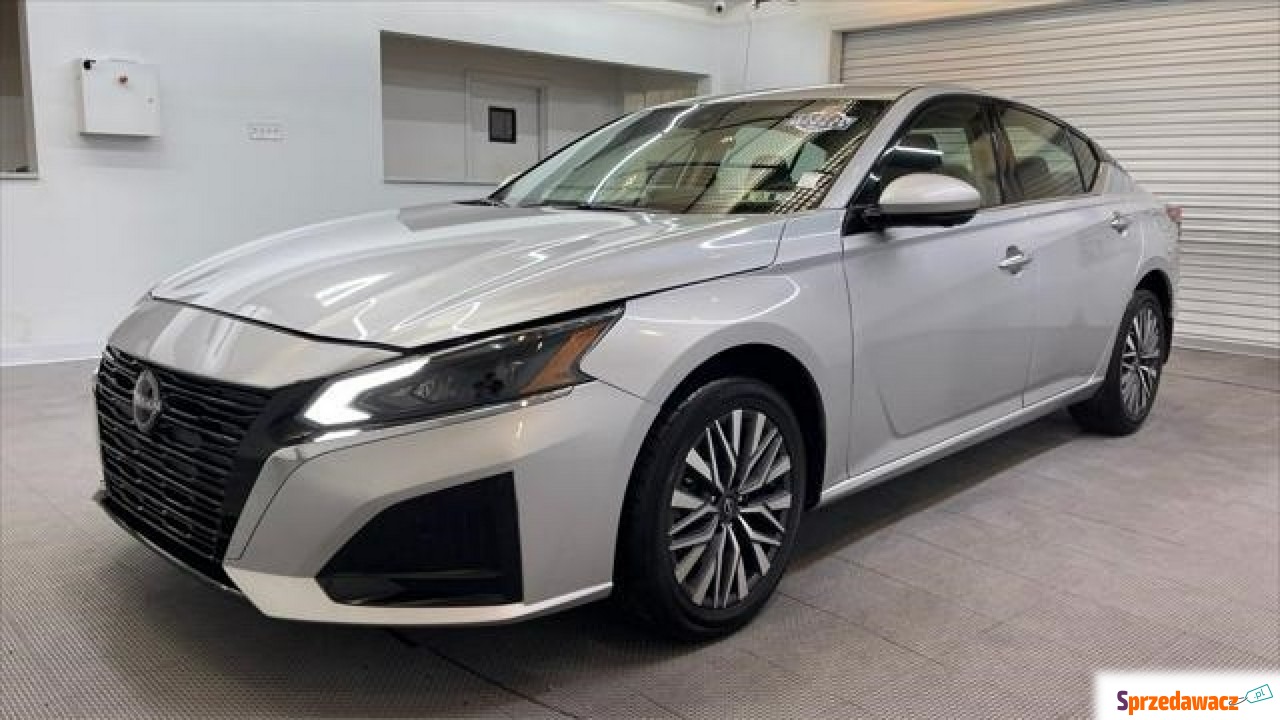 Nissan Altima 2023