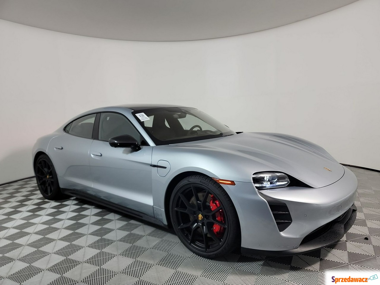 Porsche Taycan 2023