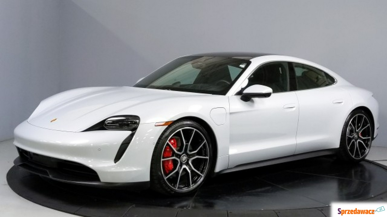 Porsche Taycan 2022