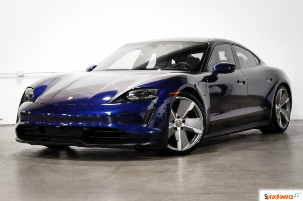 Porsche Taycan 2021