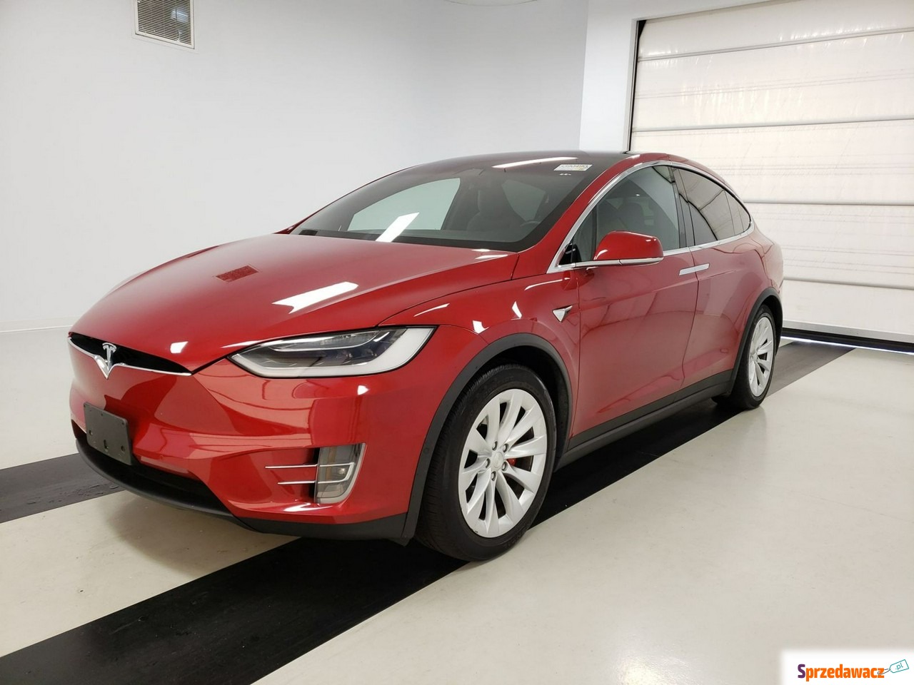 Tesla Model X 2021