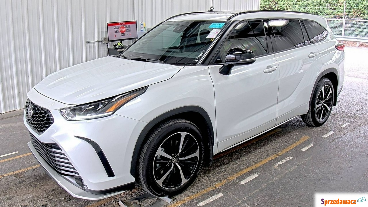 Toyota Highlander 2021