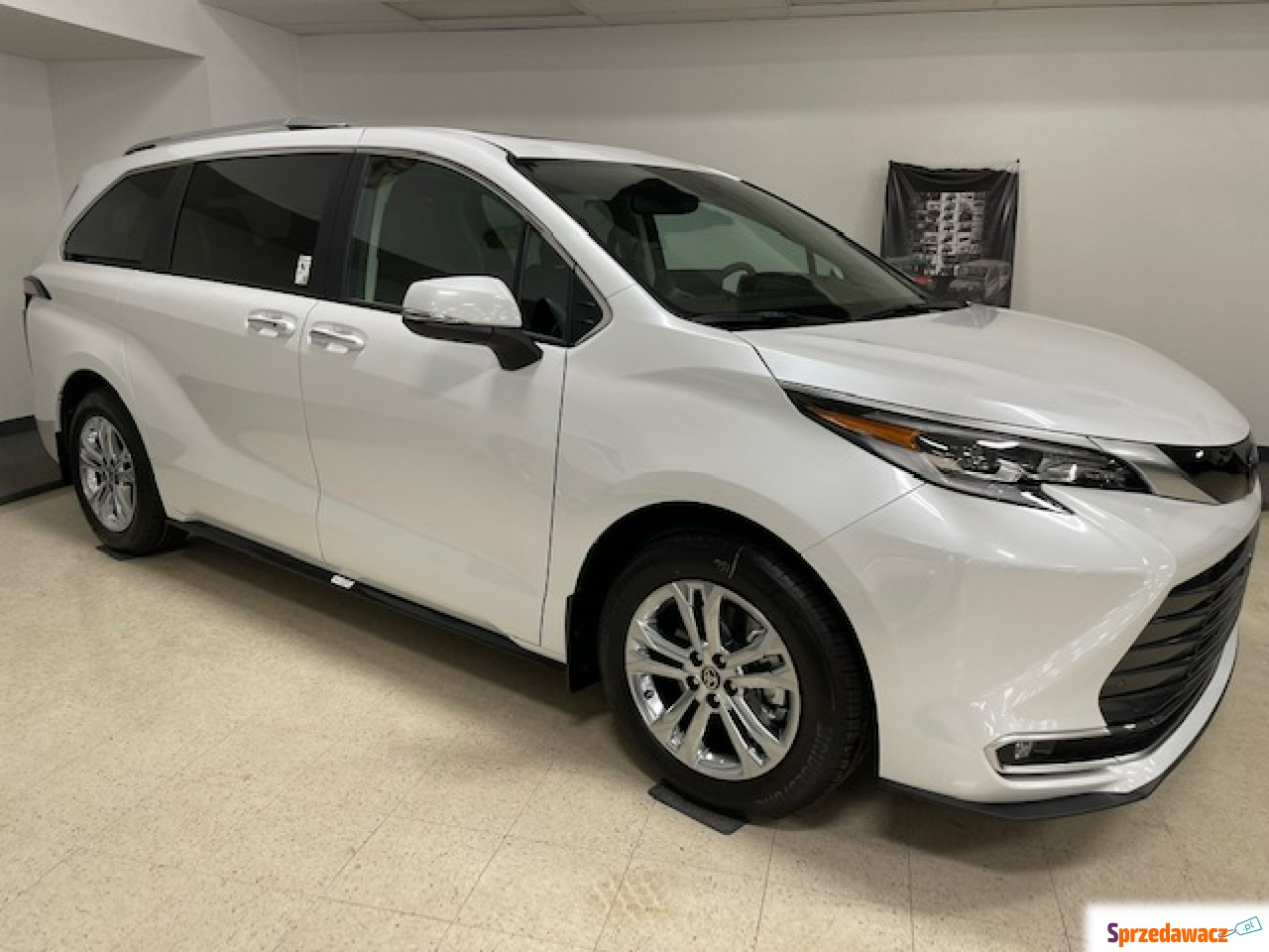 Toyota Sienna 2023