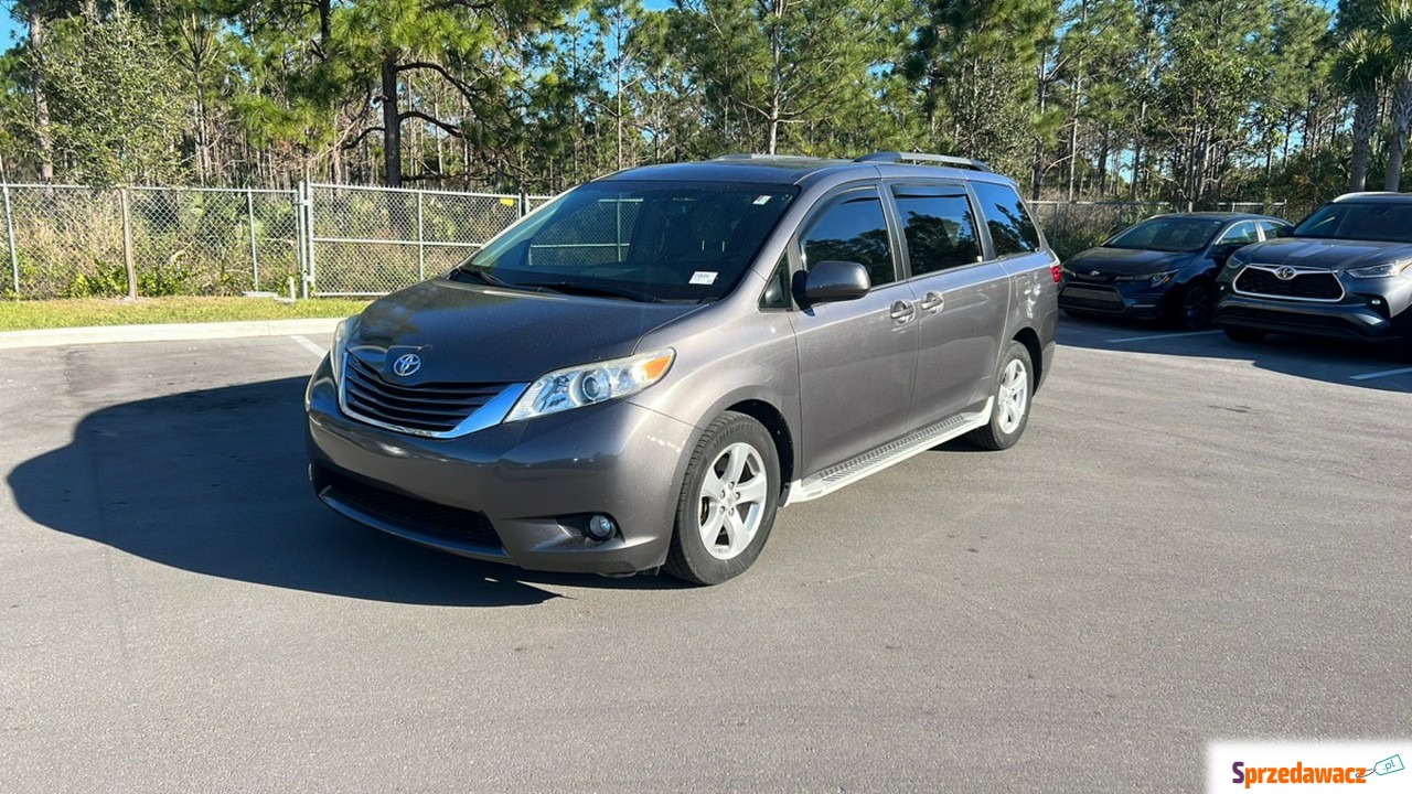 Toyota Sienna 2017