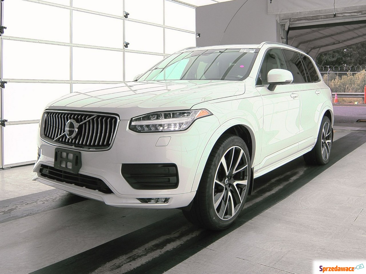 Volvo XC 90 - Momentum hybryda...