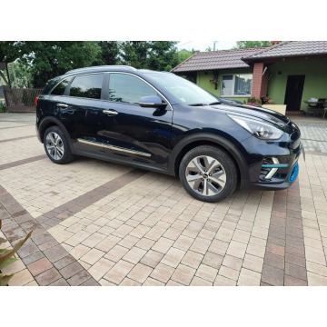 Kia Niro  Hatchback 2021 elektryczny, automat - Na sprzedaż za 69 999 zł - Pleszew - zdjęcie 8