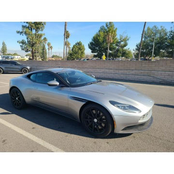 Aston Martin   Sedan/Limuzyna 2019,  4.0 benzyna, automat - Na sprzedaż za 602 700 zł - Katowice - zdjęcie 3