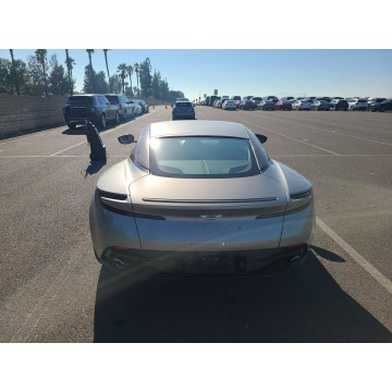 Aston Martin   Sedan/Limuzyna 2019,  4.0 benzyna, automat - Na sprzedaż za 602 700 zł - Katowice - zdjęcie 5