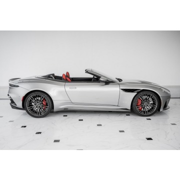 Aston Martin DBS  Kabriolet 2023,  5.2 benzyna, automat - Na sprzedaż za 1 848 915 zł - Katowice - zdjęcie 5