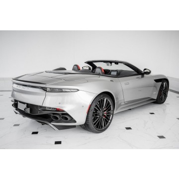 Aston Martin DBS  Kabriolet 2023,  5.2 benzyna, automat - Na sprzedaż za 1 848 915 zł - Katowice - zdjęcie 6