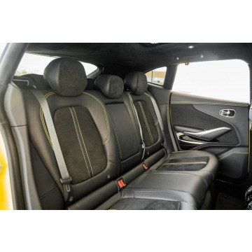 Aston Martin DBX  SUV 2022,  4.0 benzyna, automat - Na sprzedaż za 660 000 zł - Katowice - zdjęcie 7