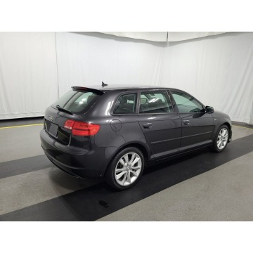 Audi A3  Hatchback 2013,  2.0 diesel, automat - Na sprzedaż za 52 890 zł - Katowice - zdjęcie 4