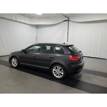 Audi A3  Hatchback 2013,  2.0 diesel, automat - Na sprzedaż za 52 890 zł - Katowice - zdjęcie 6