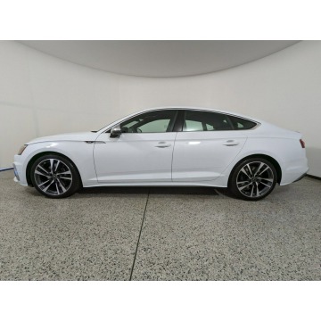 Audi A5  Sedan/Limuzyna 2023,  2.0 hybryda, automat - Na sprzedaż za 243 540 zł - Katowice - zdjęcie 3