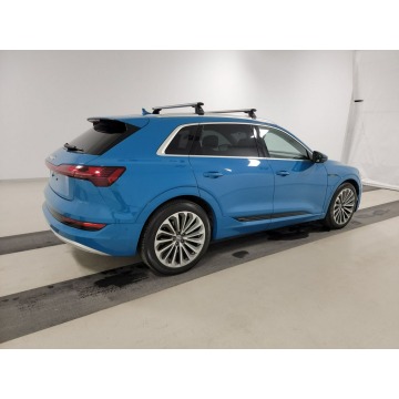 Audi e-tron  Sedan/Limuzyna 2019 elektryczny, automat - Na sprzedaż za 269 370 zł - Katowice - zdjęcie 4