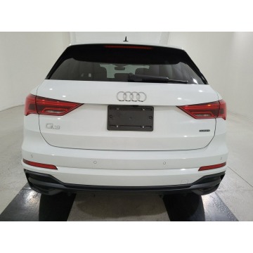 Audi Q3  SUV 2021,  2.0 benzyna, automat - Na sprzedaż za 141 450 zł - Katowice - zdjęcie 5