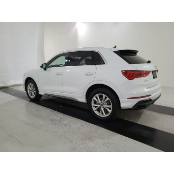 Audi Q3  SUV 2021,  2.0 benzyna, automat - Na sprzedaż za 141 450 zł - Katowice - zdjęcie 6