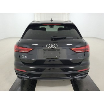 Audi Q3  SUV 2021,  2.0 benzyna, automat - Na sprzedaż za 179 580 zł - Katowice - zdjęcie 5