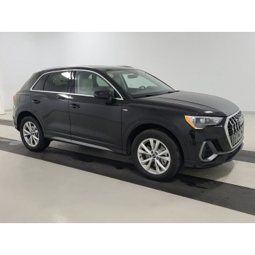 Audi Q3  SUV 2021,  2.0 benzyna, automat - Na sprzedaż za 179 580 zł - Katowice - zdjęcie 3