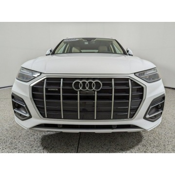 Audi Q5  SUV 2023,  2.0 benzyna, automat - Na sprzedaż za 186 960 zł - Katowice - zdjęcie 2