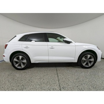Audi Q5  SUV 2023,  2.0 benzyna, automat - Na sprzedaż za 186 960 zł - Katowice - zdjęcie 5