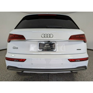 Audi Q5  SUV 2023,  2.0 benzyna, automat - Na sprzedaż za 186 960 zł - Katowice - zdjęcie 7