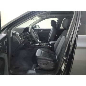 Audi Q5  SUV 2023,  2.0 benzyna, automat - Na sprzedaż za 185 730 zł - Katowice - zdjęcie 8