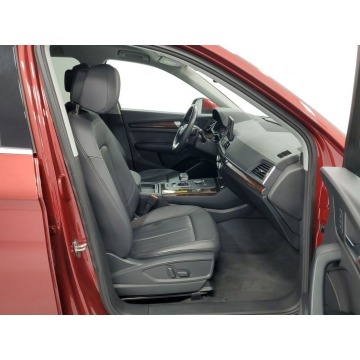Audi Q5  SUV 2019,  2.0 benzyna, automat - Na sprzedaż za 148 000 zł - Katowice - zdjęcie 8