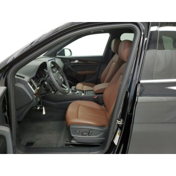 Audi Q5  SUV 2020,  2.0 benzyna, automat - Na sprzedaż za 190 650 zł - Katowice - zdjęcie 7