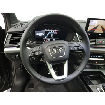 Audi Q5  SUV 2023,  2.0 benzyna, automat - Na sprzedaż za 200 490 zł - Katowice - zdjęcie 6