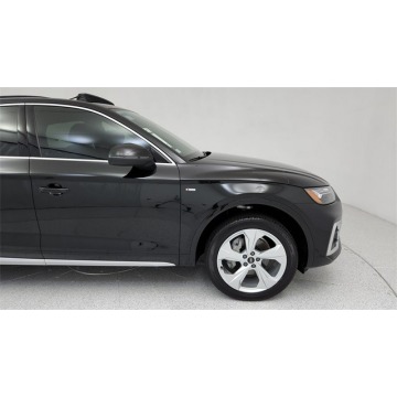 Audi Q5  SUV 2023,  2.0 benzyna, automat - Na sprzedaż za 198 030 zł - Katowice - zdjęcie 2