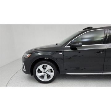Audi Q5  SUV 2023,  2.0 benzyna, automat - Na sprzedaż za 198 030 zł - Katowice - zdjęcie 8