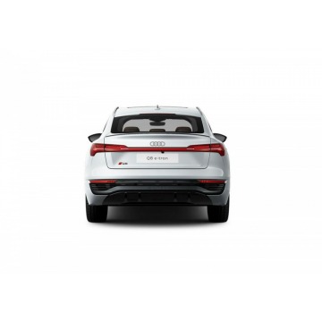Audi Q8  SUV 2023 elektryczny, automat - Na sprzedaż za 318 570 zł - Katowice - zdjęcie 4