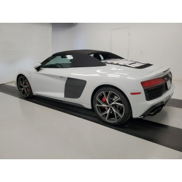 Audi R8  Kabriolet 2021,  5.2 benzyna, automat - Na sprzedaż za 744 150 zł - Katowice - zdjęcie 5