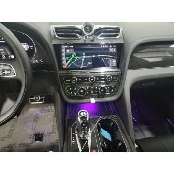 Bentley Bentayga  SUV 2022,  4.0 benzyna, automat - Na sprzedaż za 817 000 zł - Katowice - zdjęcie 8