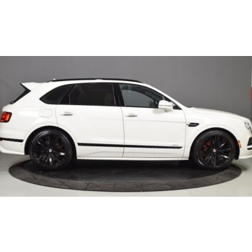 Bentley Bentayga  SUV 2020,  6.0 benzyna, automat - Na sprzedaż za 982 770 zł - Katowice - zdjęcie 4