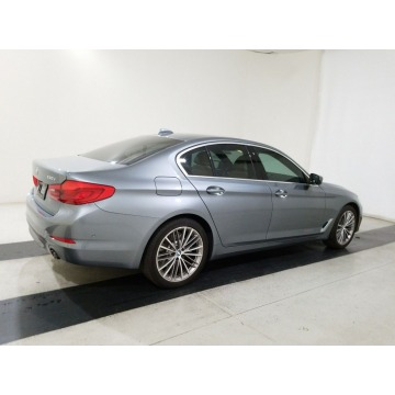 BMW Seria 5  Sedan/Limuzyna 2020,  2.0 hybryda, automat - Na sprzedaż za 159 900 zł - Katowice - zdjęcie 4