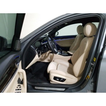BMW Seria 5  Sedan/Limuzyna 2020,  2.0 hybryda, automat - Na sprzedaż za 159 900 zł - Katowice - zdjęcie 7